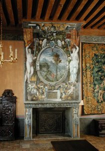 Cheminée dans la Chambre du Connétable - French School